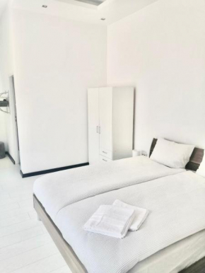 SMART GuestHouse